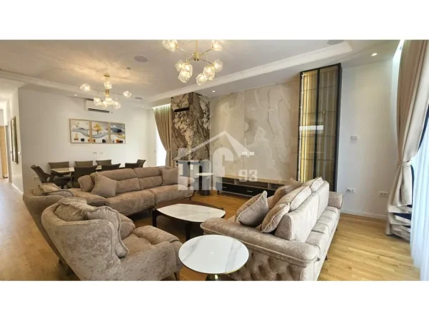Tirane, jepet me qera Vile 2 Katshe , 323 m² 4.500 € (NË LUNDËR, VETEM 5 MIN NGA TEG)