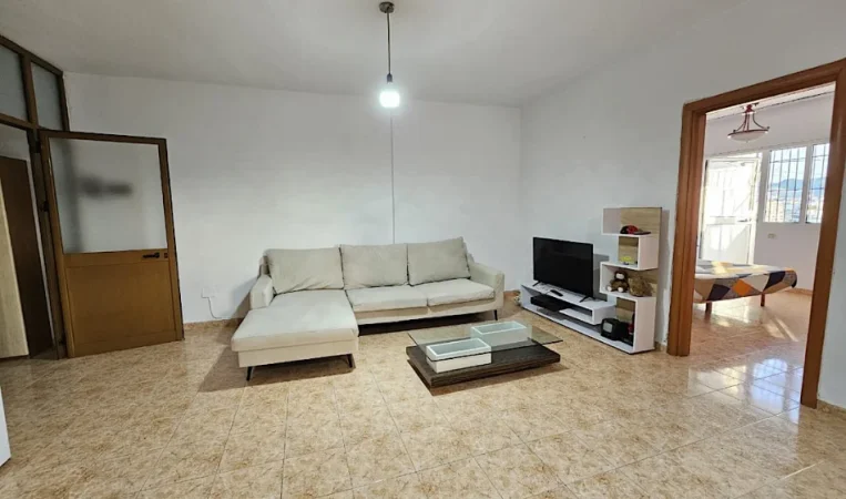 Tirane, jepet me qera apartament 2+1 Kati 7, 90 m² 600 € 