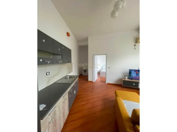 Tirane, jepet me qera apartament 1+1 Kati 2, 58 m² 450 € 