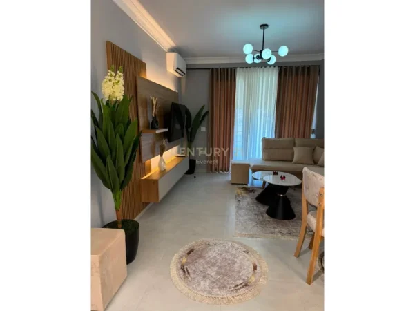 Tirane, jepet me qera apartament 1+1 Kati 4, 60 m² 400 € 