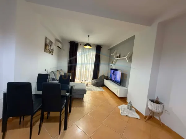 Tirane, shitet apartament 2+1 Kati 1, 76 m² 13.500.000 leke (Unaza e Re)