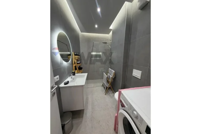 Tirane, jepet me qera apartament 1+1+Ballkon Kati 5, 65 m² 600 € (Dritan Hoxha)