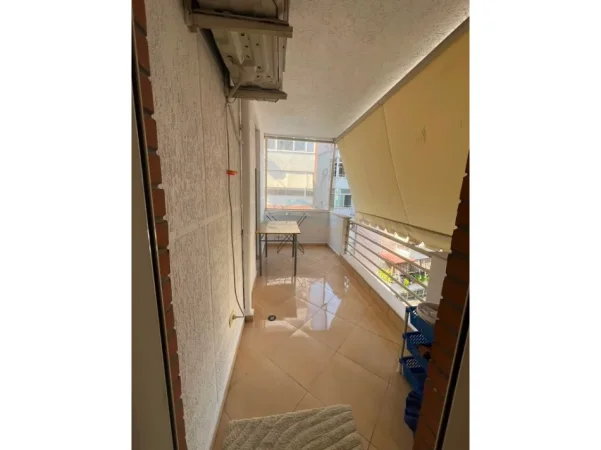Tirane, jepet me qera apartament 2+1 Kati 2, 98 m² 700 € (Kodra e Diellit)
