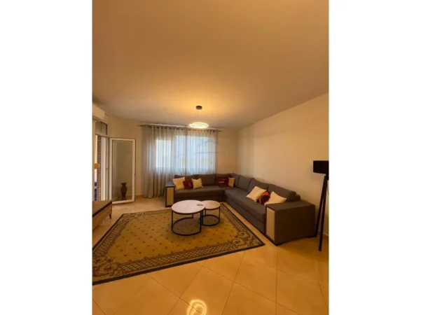 Tirane, jepet me qera apartament 2+1 Kati 2, 98 m² 700 € (Kodra e Diellit)