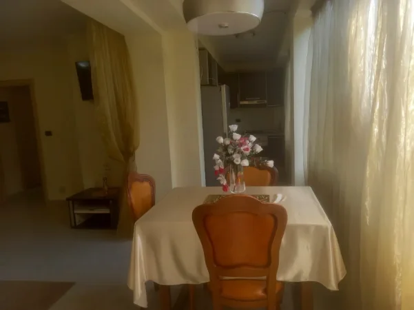 Tirane, jepet me qera apartament 2+1 Kati 2, 90 m² 600 € (artan lenja)