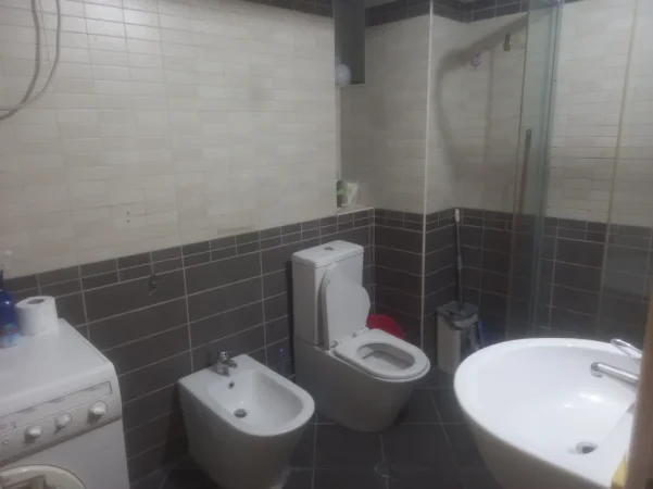 Tirane, jepet me qera apartament 2+1 Kati 2, 90 m² 600 € (artan lenja)