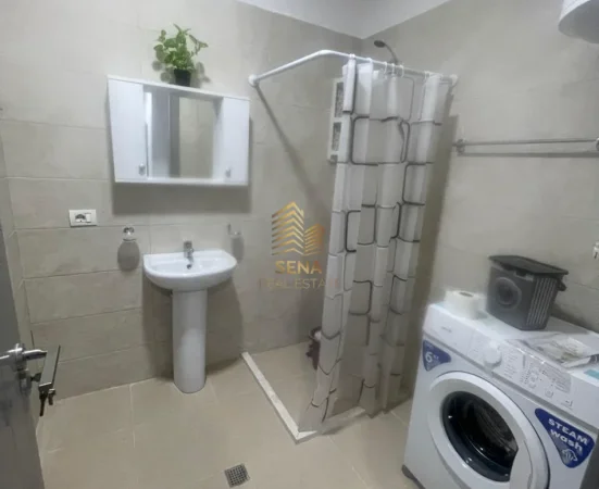 Tirane, jepet me qera apartament 2+1+Ballkon Kati 1, 100 m² 600 € (5 Maji)