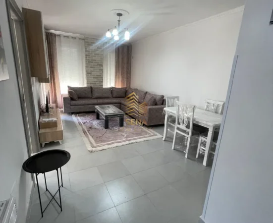 Tirane, jepet me qera apartament 2+1+Ballkon Kati 1, 100 m² 600 € (5 Maji)