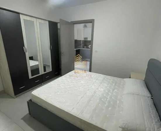Tirane, jepet me qera apartament 2+1+Ballkon Kati 5, 100 m² 600 € (Rruga 5 Maji)