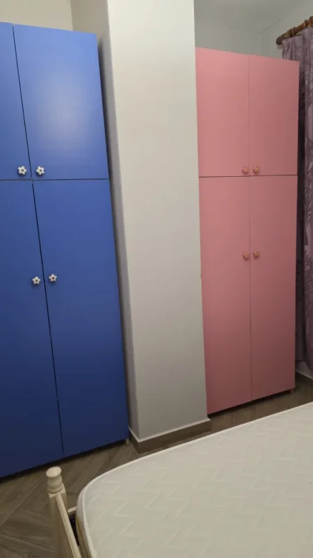 Tirane, jepet me qera apartament 1+1+Ballkon Kati 4, 70 m² 500 € (Prokuroria e Tiranes)