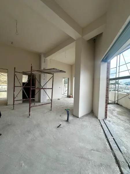Tirane, shes apartament 2+1 Kati 1, 82 m² 191.000 € (kodra e diellit)