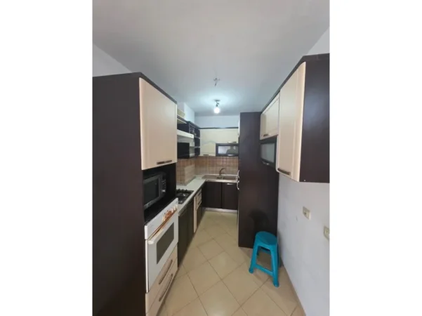 Tirane, shitet apartament 3+1 Kati 6, 100 m² 148.000 € (Misto Mame)