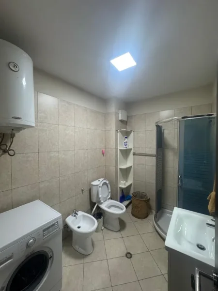 Tirane, jepet me qera apartament 2+1 Kati 3, 110 m² 650 € (don bosko)