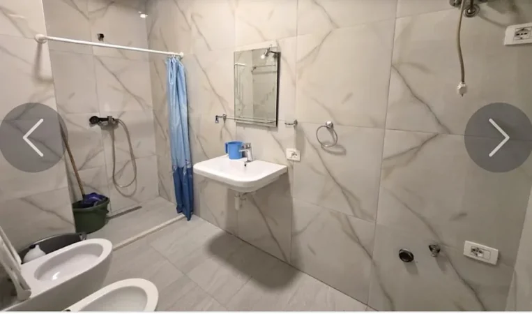 Tirane, jepet me qera apartament 1+1 Kati 1, 62 m² 300 € 