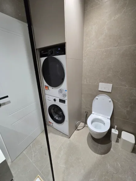 Tirane, jepet me qera apartament 1+1 , 72 m² 700 € (Don Bosko)