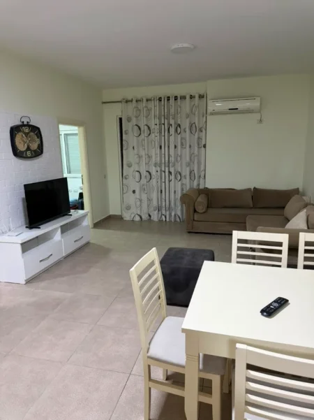 Tirane, jepet me qera apartament 2+1 Kati 8, 90 m² 500 € (Fresk,ish fizika berthamore)