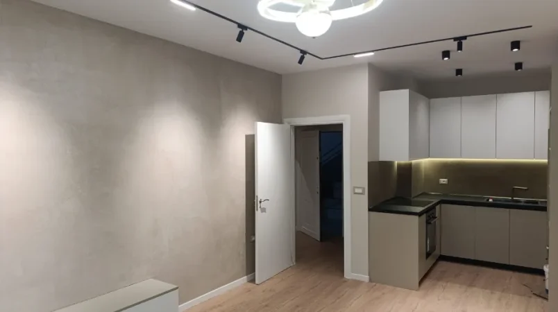 Tirane, jepet me qera apartament 1+1 Kati 6, 68 m² 800 € (Rruga e Kavajes, Delijorgji)