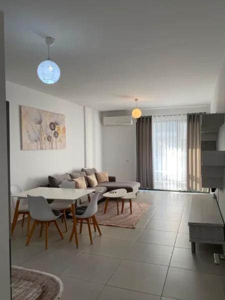 Tirane, jepet me qera apartament 2+1 , 114 m² 800 € (KOMPLEKSI ASL)