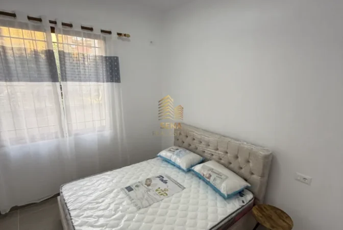Tirane, jepet me qera apartament 1+1 Kati 4, 60 m² 520 € (Selite)