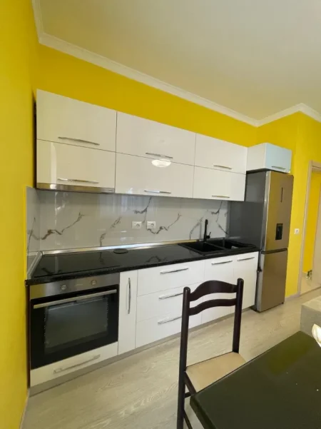 Tirane, jepet me qera apartament 2+1+Ballkon Kati 4, (Don Bosko)