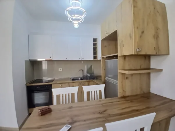 Tirane, shitet apartament 1+1+Ballkon Kati 6, 63 m² 93.000 € (Astir)