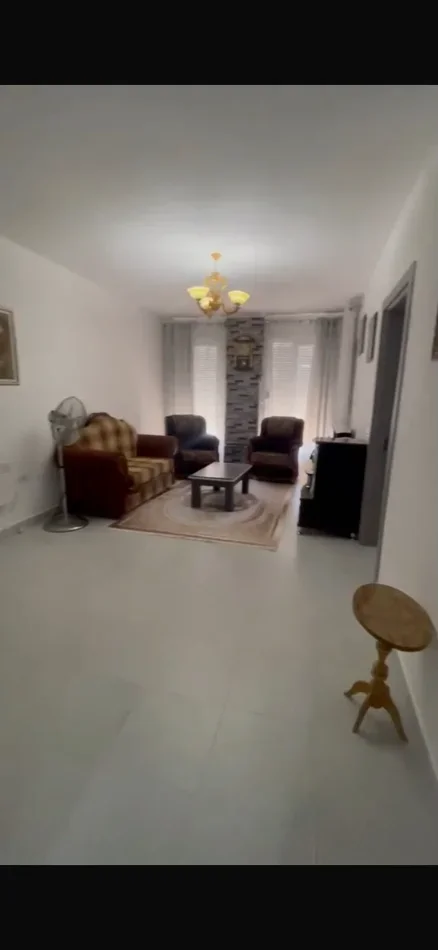 Tirane, jepet me qera apartament 2+1 Kati 5, 100 m² 600 € (5 MAJ)