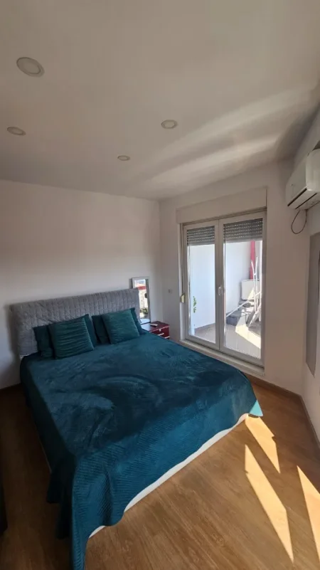 Apartament me qira "Kompleksi Kontakt" 1+1 Kati 11, 50 m² 550 €