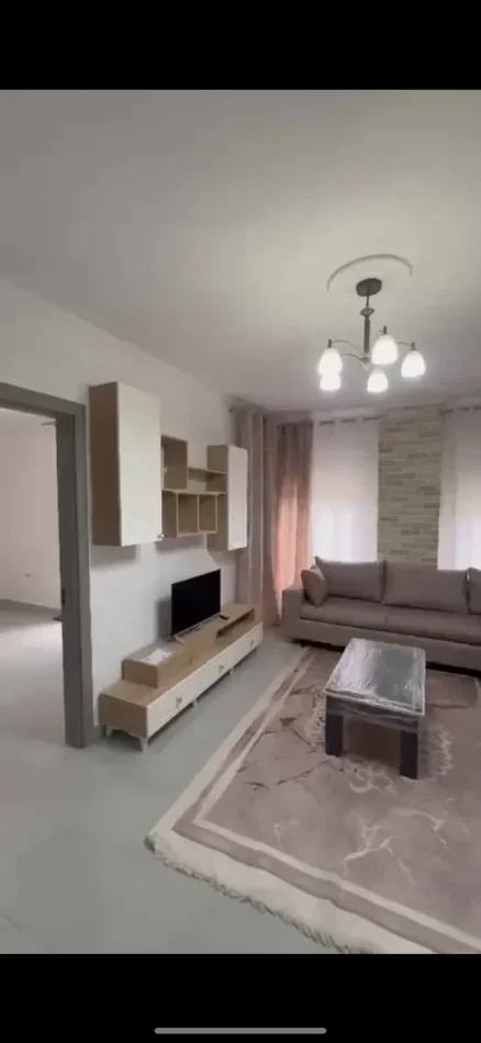 Tirane, jepet me qera apartament 2+1 Kati 1, 100 m² 600 € (5 MAJ)