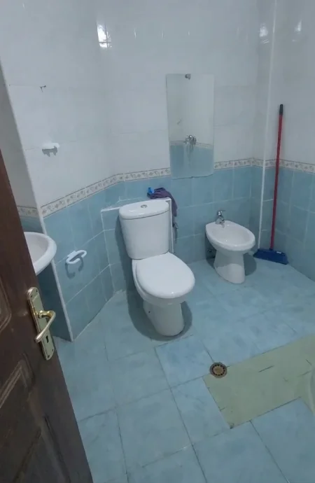 Tirane, jepet me qera apartament 2+1+Ballkon Kati 2, 110 m² 400 € (Fresk)