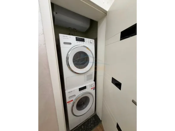 Tirane, shitet apartament 2+1 Kati 2, 106 m² 25.500.000 € (Blloku Gintash)
