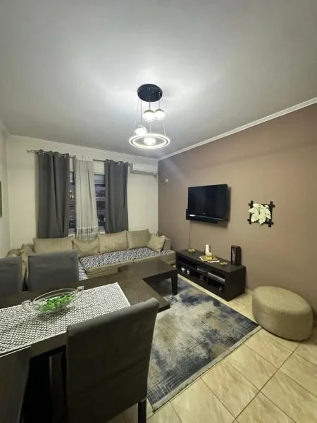 Tirane, shitet apartament 2+1 , 81 m² (Rruga Astrit Losha)