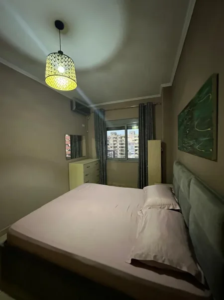 Tirane, shitet apartament 2+1 , 81 m² (Rruga Astrit Losha)