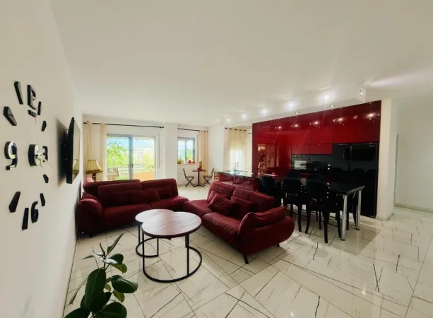 Tirane, jepet me qera apartament 2+1+Ballkon Kati 4, 137 m² 1.200 € (liqeni thate)