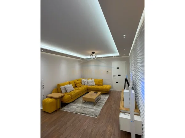 Tirane, shitet apartament 2+1 Kati 2, 106 m² 255.000 € (Blloku Gintash)
