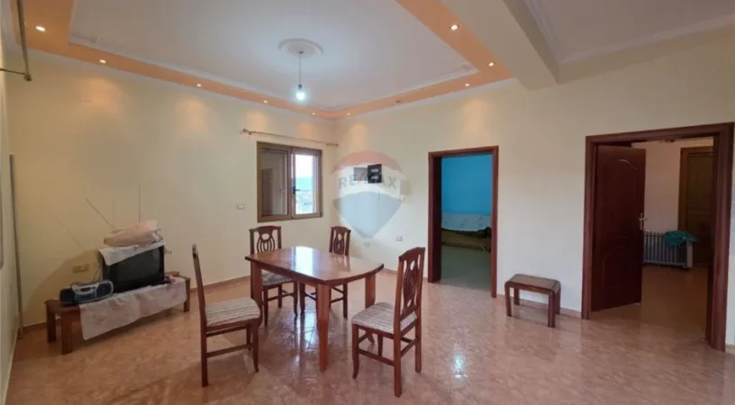 Vlore, shitet Vile Vile 3 Katshe , 407 m² 230.000 € (Rruga Demokracia, Vlorë)