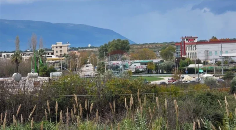 Vlore, shitet Vile Vile 3 Katshe , 407 m² 230.000 € (Rruga Demokracia, Vlorë)