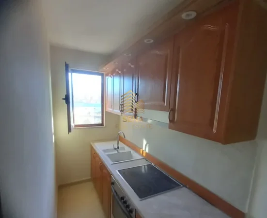 Tirane, jepet me qera apartament 1+1 Kati 2, 74 m² 420 € (Selite)
