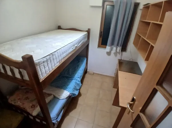 Tirane, jepet me qera apartament 2+1 Kati 1, 90 m² 400 € (Ali Demi)