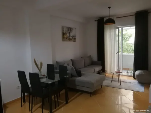 Tirane, shitet apartament 2+1+Ballkon Kati 1, 82 m² 144.050 € (Astir)