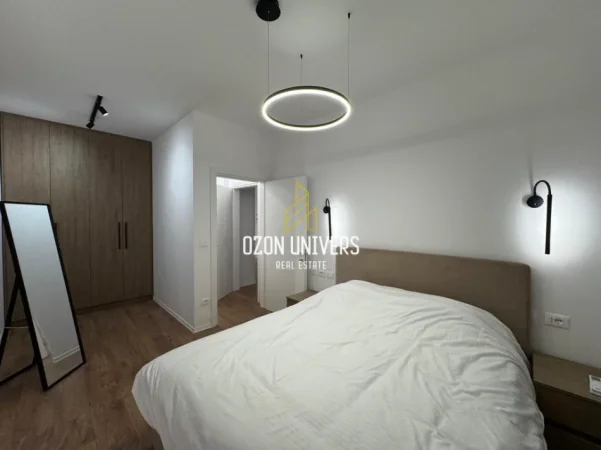 Tirane, jepet me qera apartament 1+1+Ballkon Kati 9, 74 m² 850 € (Tirana Garden Building, Rruga e Kavajës)