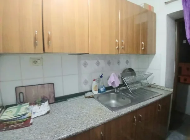 Tirane, jepet me qera apartament 1+1+Ballkon Kati 3, 60 m² 350 € (Allias)