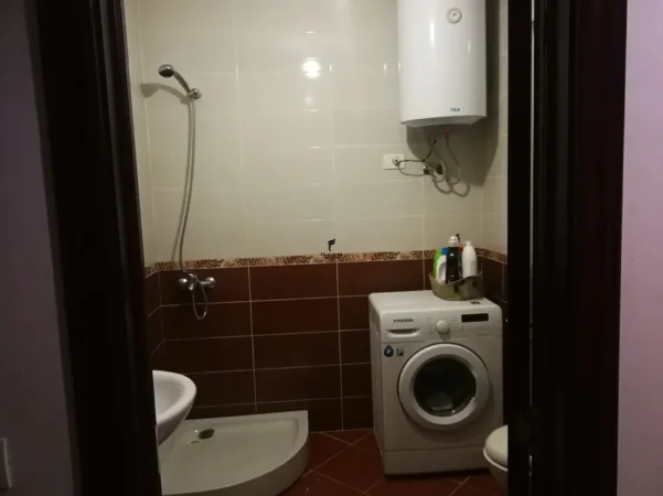 Tirane, shitet apartament 2+1 Kati 1, 82 m² 135.000 € (ASTIR)