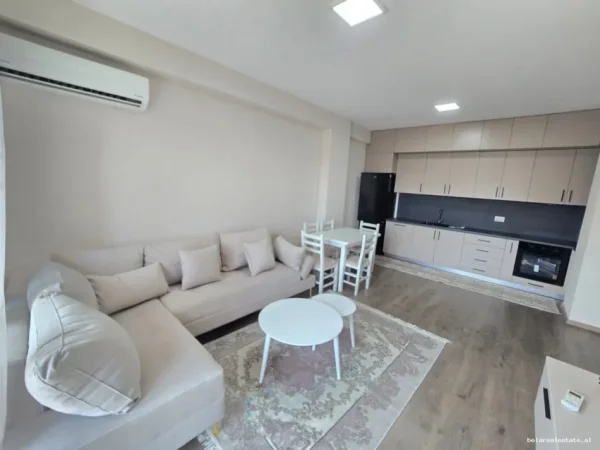 Tirane, jepet me qera apartament 2+1+Ballkon Kati 7, 100 m² 690 € (Porcelan)