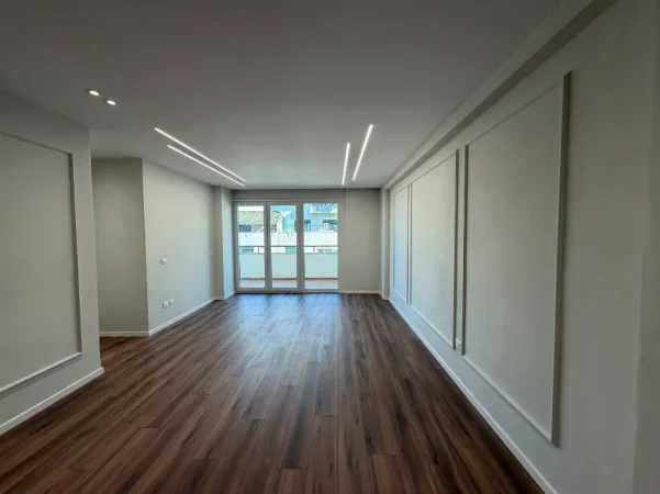 Tirane, shitet apartament 1+1 Kati 6, 83 m² 119.000 € (Yzberisht)