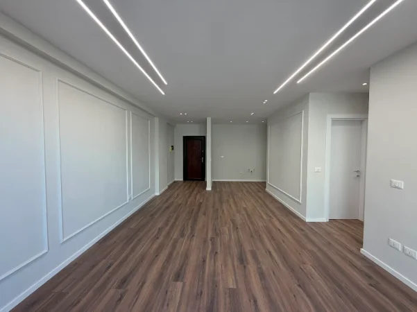 Tirane, shitet apartament 1+1 Kati 6, 83 m² 119.000 € (Yzberisht)