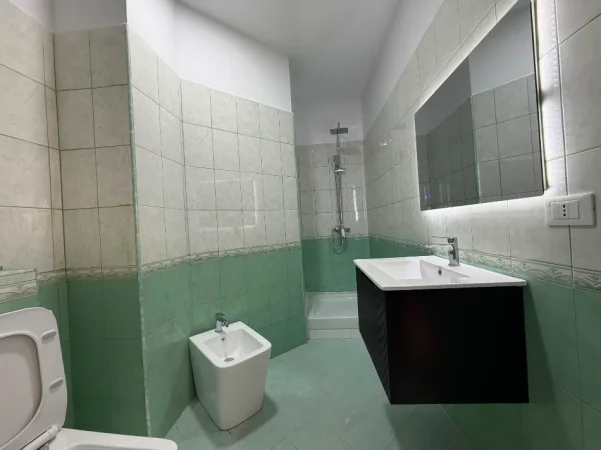 Tirane, shitet apartament 1+1 Kati 6, 83 m² 119.000 € (Yzberisht)