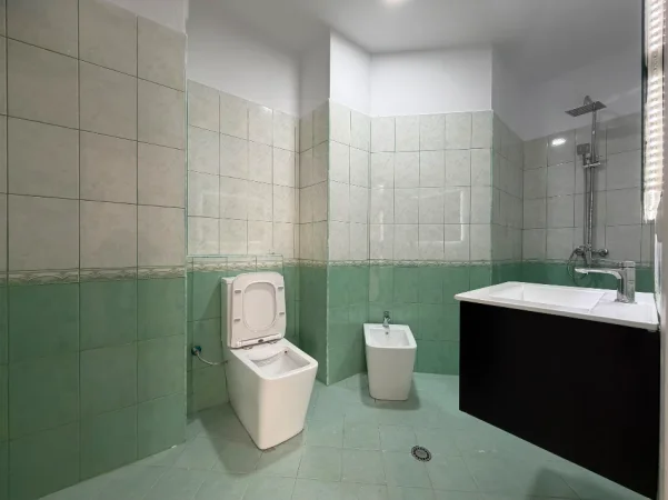Tirane, shitet apartament 1+1 Kati 6, 83 m² 119.000 € (Yzberisht)