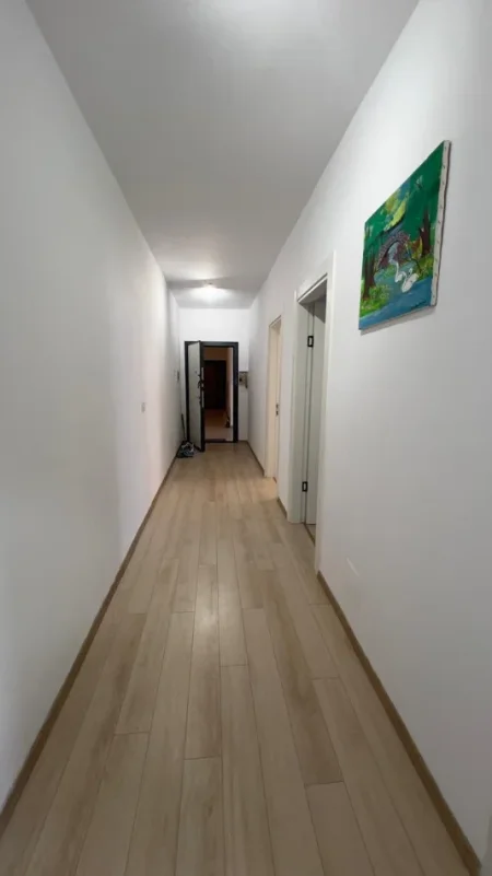 Tirane, shitet apartament 2+1+Aneks+Ballkon Kati 8, 104 m² 125.000 € (Kamez)