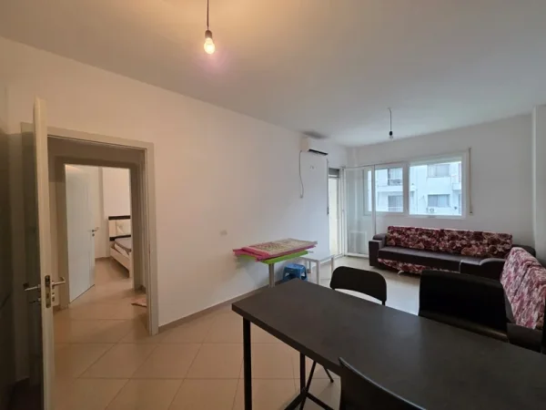 🏖️ SHITET APARTAMENT 1+1 NË SHËNGJIN – AFËR CORAL