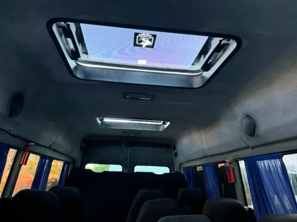 Vlore - Lungomare, shitet van | minibus Benz - Mercedez Nafte, e bardhë manuale 7.500 €
